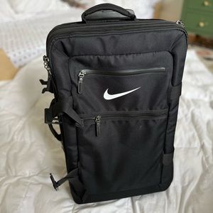 Nike FiftyOne49 Cabin Roller